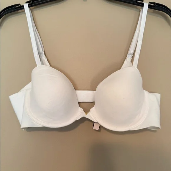 NWOT Victoria's Secret Sexy Illusion White Bra - Picture 1 of 3